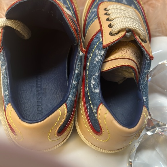 LOUIS VUITTON DENIM SNEAKER - Picture 6 of 13